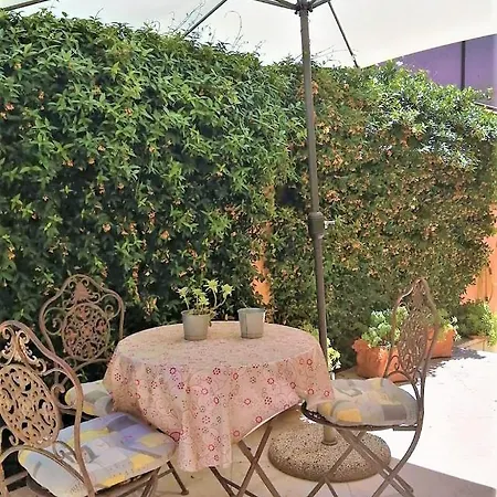 Les Suites * بادوفا